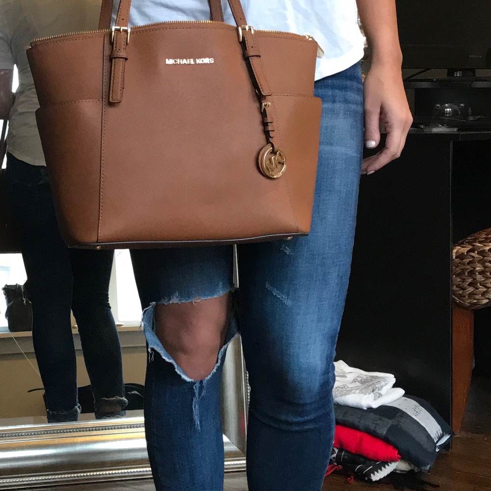 Michael Kors Jet Set Zip Tote